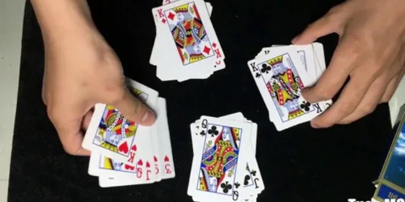 Tổng quan về cách đánh bài cào 9 nút